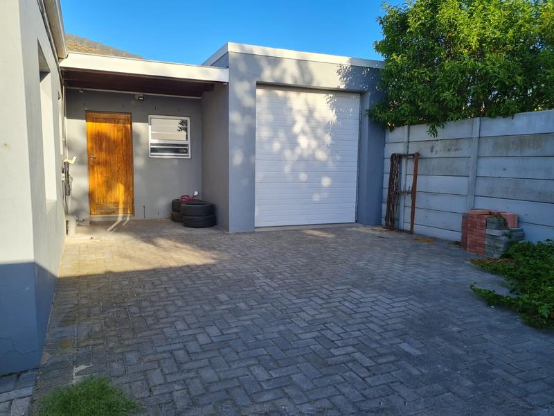 To Let 3 Bedroom Property for Rent in Kraaifontein East Western Cape